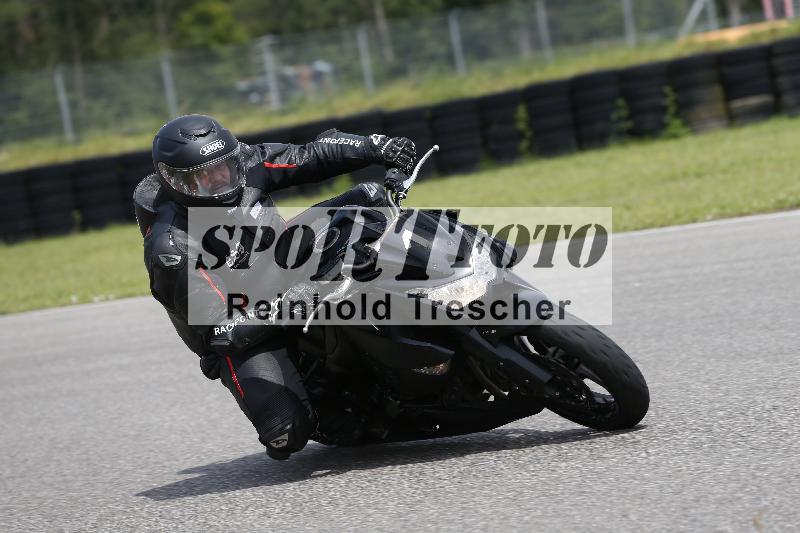 /Archiv-2024/29 12.06.2024 MOTO.CH Track Day ADR/Gruppe blau/1